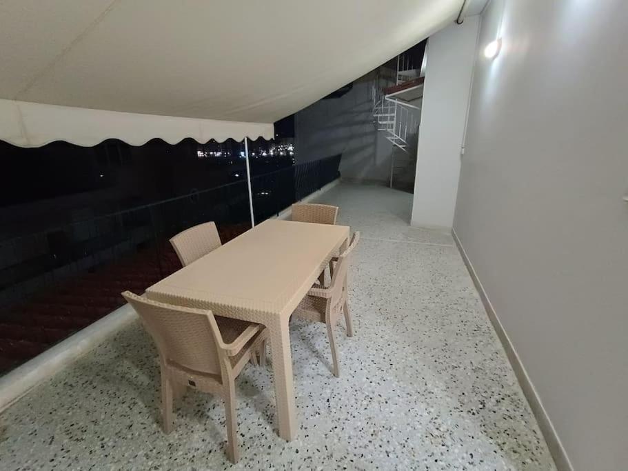 Athens Sky Suites 1 Pire Dış mekan fotoğraf
